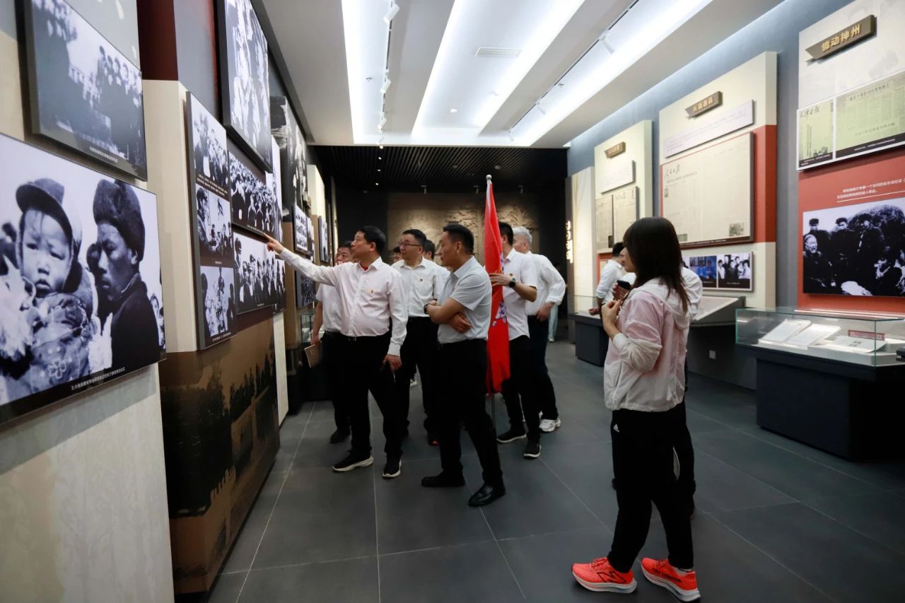 砥礪初心使命，汲取奮進(jìn)力量丨花花牛乳業(yè)集團(tuán)黨委組織開展學(xué)習(xí)“焦裕祿精神”主題黨日活動