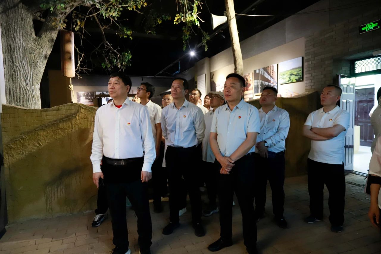 砥礪初心使命，汲取奮進(jìn)力量丨花花牛乳業(yè)集團(tuán)黨委組織開展學(xué)習(xí)“焦裕祿精神”主題黨日活動