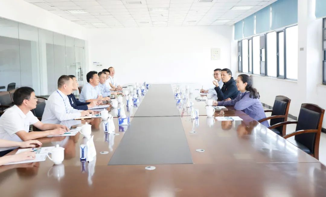 快樂過“雙節(jié)”，安全不放假｜河南農(nóng)投集團(tuán)黨委書記、董事長李曉寰一行蒞臨花花牛乳業(yè)集團(tuán)開展“雙節(jié)”安全生產(chǎn)大檢查活動并慰問一線職工、