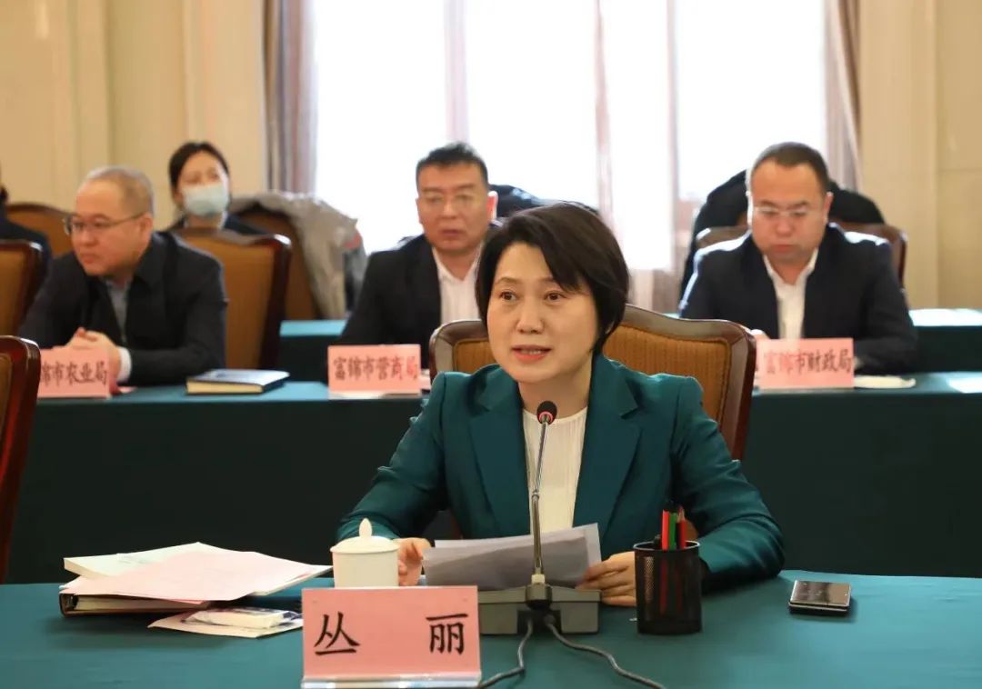 產(chǎn)業(yè)聯(lián)動促發(fā)展 合作共贏創(chuàng)未來 | 佳木斯市政府、富錦市政府與花花牛乳業(yè)集團正式簽署戰(zhàn)略合作協(xié)議